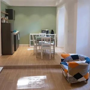flaminio-popolo-large-apartment.it-romehotels.com/